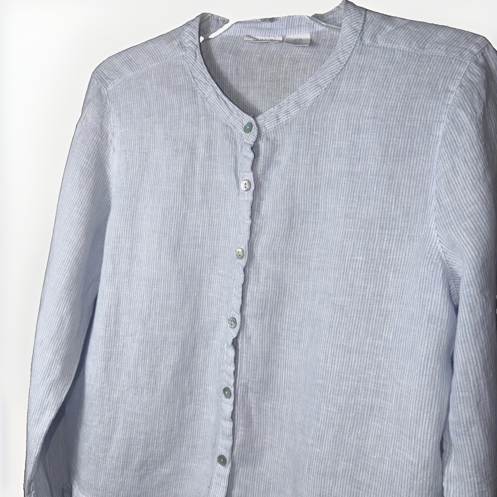 Sigrid Olsen Women's 100% Linen Blue White Stripe Shirt Size Medium Button Up LS - Picture 2 of 4